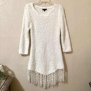 Chaudry Tunic Top Plush White Boucle Knotted Fringe Hem 3/4 Sleeve Size Small